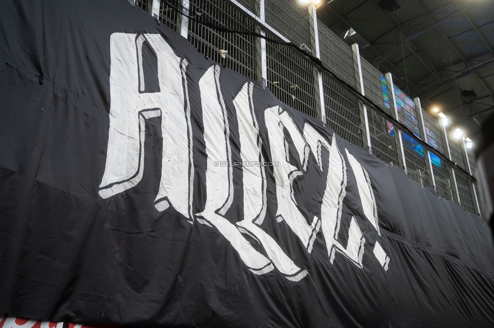 LASK - Sturm Graz
Oesterreichische Fussball Bundesliga, 27. Runde, LASK - SK Sturm Graz, Arena Linz, 19.04.2026.

Foto zeigt Fans von Sturm mit einer Choreografie
