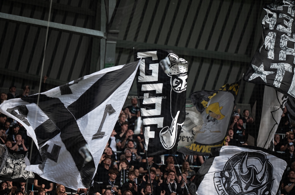 LASK - Sturm Graz
Oesterreichische Fussball Bundesliga, 27. Runde, LASK - SK Sturm Graz, Arena Linz, 19.04.2026.

Foto zeigt Fans von Sturm
Schlüsselwörter: sturmflut