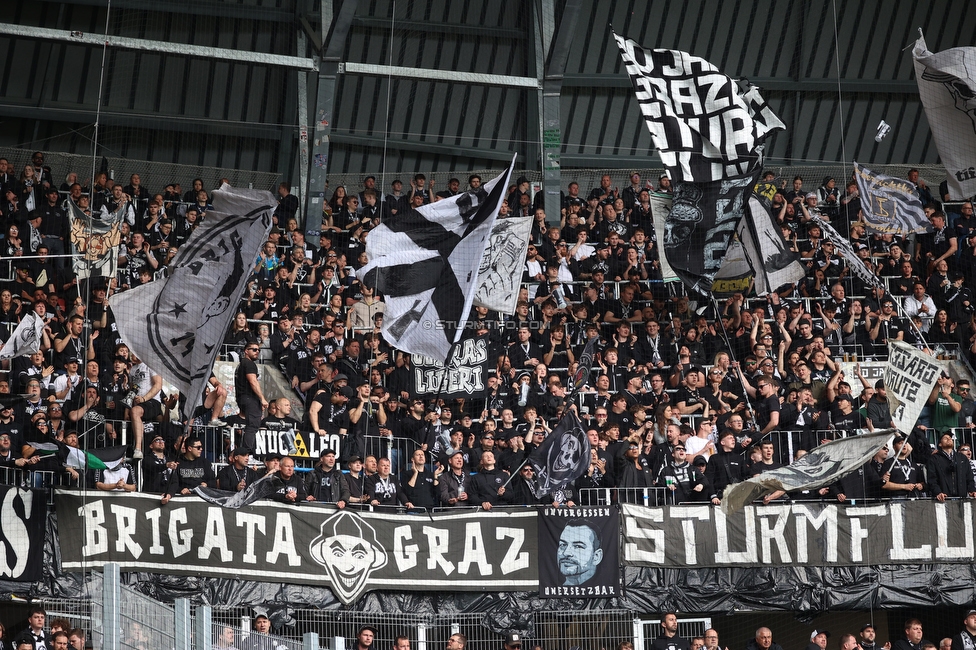 LASK - Sturm Graz
Oesterreichische Fussball Bundesliga, 27. Runde, LASK - SK Sturm Graz, Arena Linz, 19.04.2026.Foto zeigt Fans von Sturm
Schlüsselwörter: sturmflut brigata