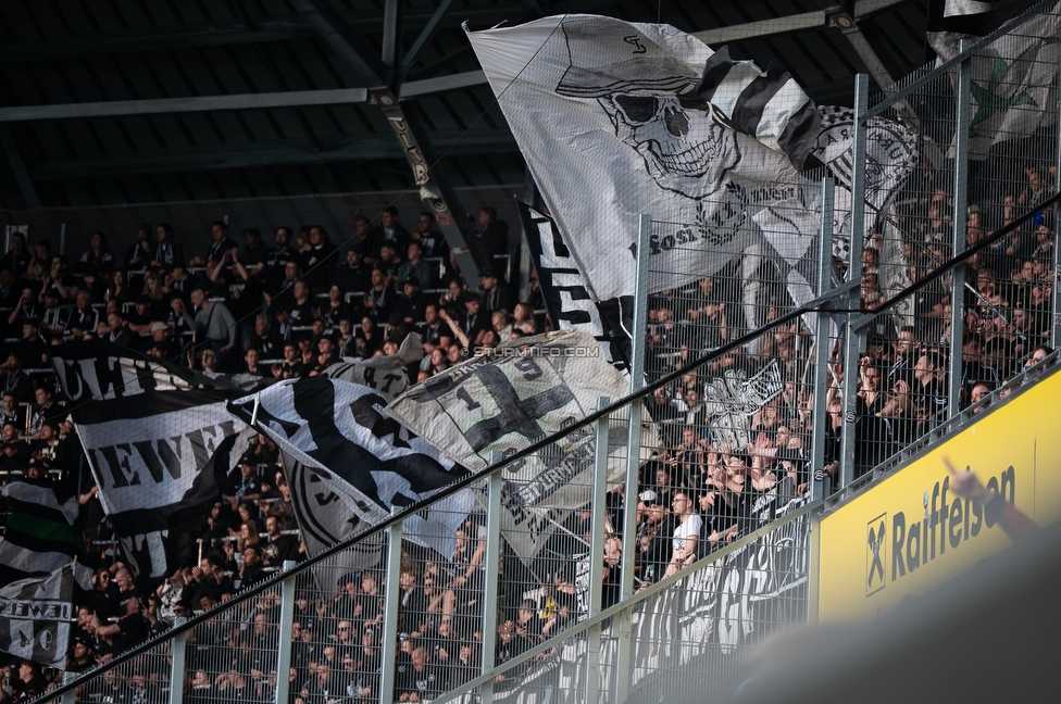 LASK - Sturm Graz
Oesterreichische Fussball Bundesliga, 27. Runde, LASK - SK Sturm Graz, Arena Linz, 19.04.2026.

Foto zeigt Fans von Sturm
