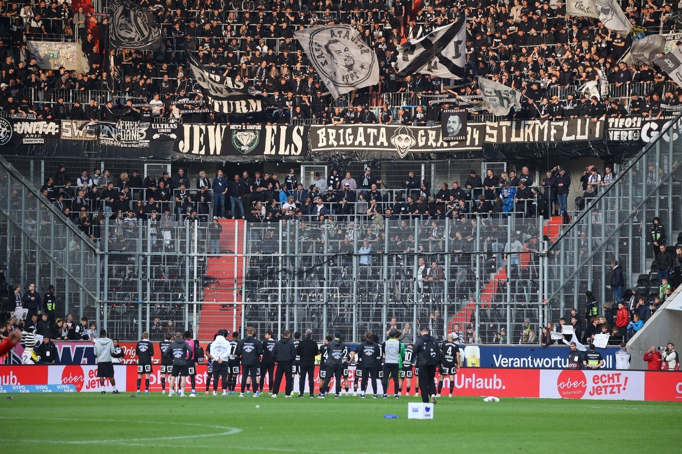 LASK - Sturm Graz
Oesterreichische Fussball Bundesliga, 27. Runde, LASK - SK Sturm Graz, Arena Linz, 19.04.2026.

Foto zeigt Fans von Sturm
