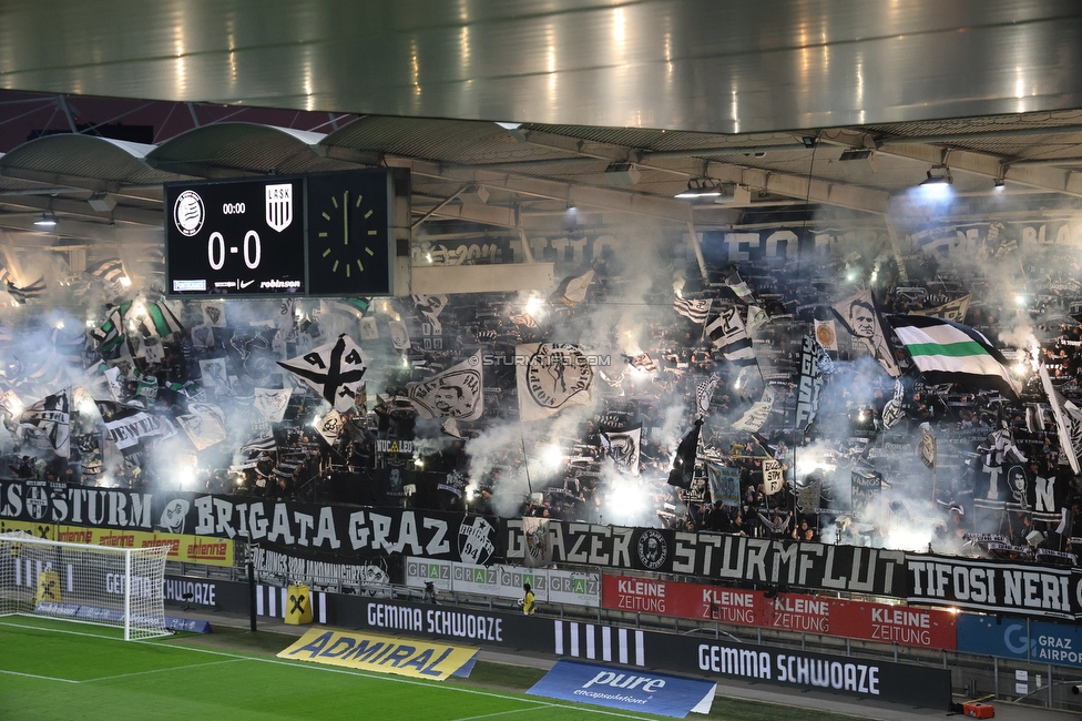 Sturm Graz - LASK
Oesterreichische Fussball Bundesliga, 28. Runde, SK Sturm Graz - LASK, Stadion Graz-Liebenau, 22.04.2026. 

Foto zeigt Fans von Sturm mit einer Choreografie
Schlüsselwörter: pyrotechnik