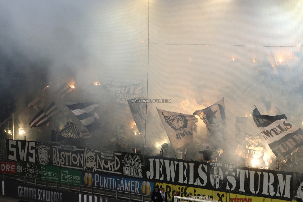 Sturm Graz - LASK
Oesterreichische Fussball Bundesliga, 28. Runde, SK Sturm Graz - LASK, Stadion Graz-Liebenau, 22.04.2026. 

Foto zeigt Fans von Sturm mit einer Choreografie
Schlüsselwörter: pyrotechnik bastion sws jewels