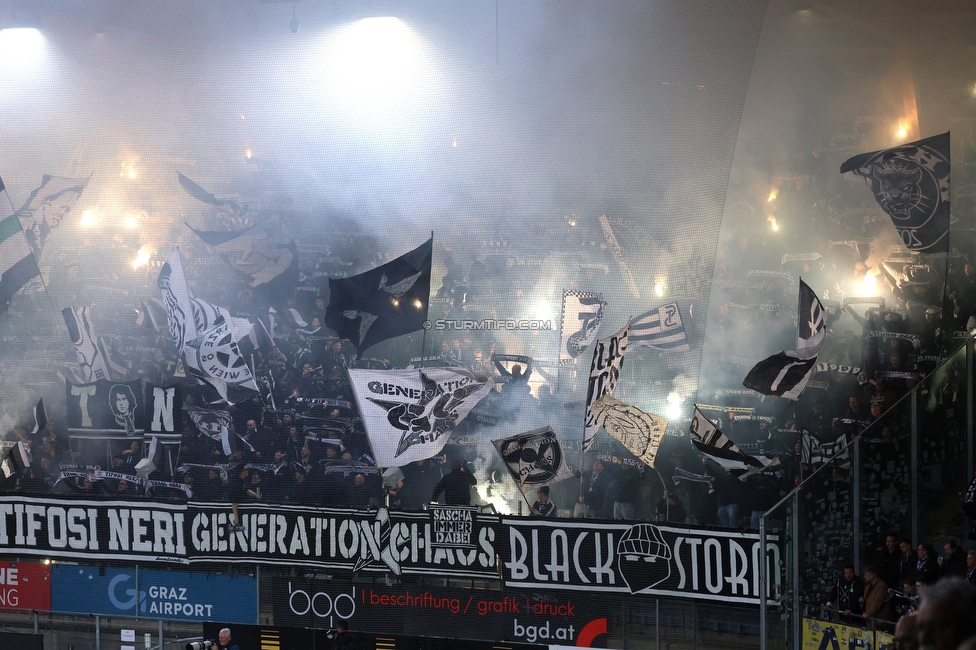 Sturm Graz - LASK
Oesterreichische Fussball Bundesliga, 28. Runde, SK Sturm Graz - LASK, Stadion Graz-Liebenau, 22.04.2026. 

Foto zeigt Fans von Sturm mit einer Choreografie
Schlüsselwörter: pyrotechnik generationchaos tifosi blackstorm