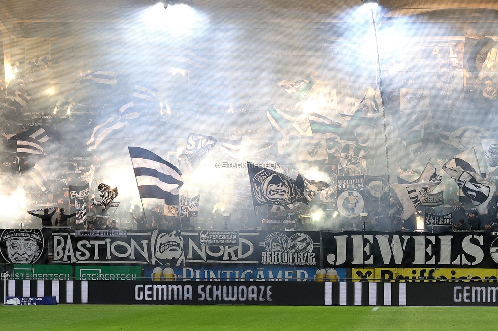 Sturm Graz - LASK
Oesterreichische Fussball Bundesliga, 28. Runde, SK Sturm Graz - LASK, Stadion Graz-Liebenau, 22.04.2026. 

Foto zeigt Fans von Sturm mit Pyrotechnik
Schlüsselwörter: bastion jewels