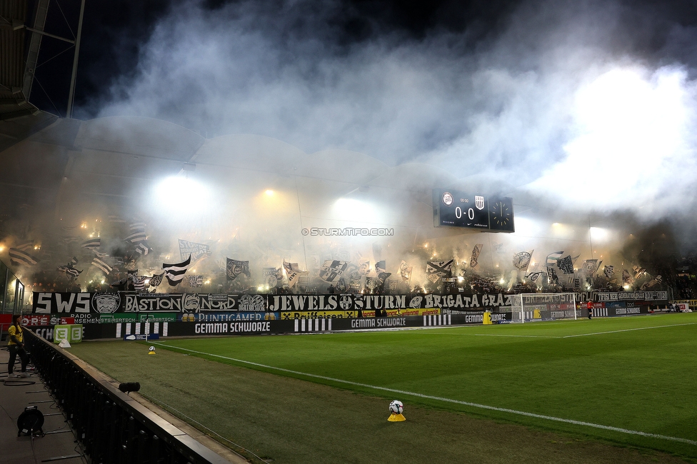 Sturm Graz - LASK
Oesterreichische Fussball Bundesliga, 28. Runde, SK Sturm Graz - LASK, Stadion Graz-Liebenau, 22.04.2026. 

Foto zeigt Fans von Sturm mit Pyrotechnik
