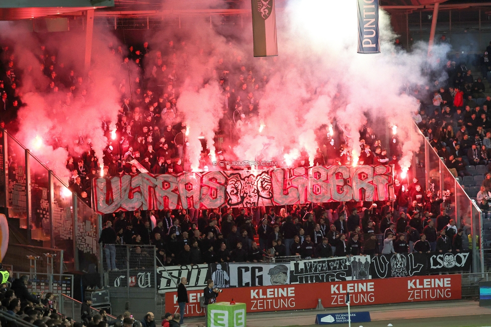 Sturm Graz - LASK
Oesterreichische Fussball Bundesliga, 28. Runde, SK Sturm Graz - LASK, Stadion Graz-Liebenau, 22.04.2026. 

Foto zeigt Fans von LASK mit einem Spruchband
Schlüsselwörter: repression pyrotechnik
