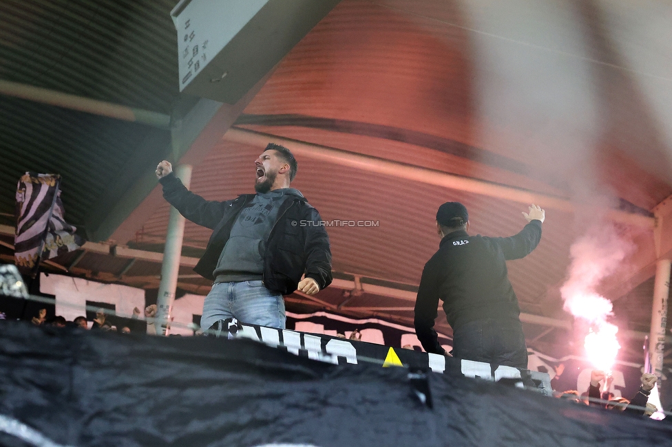 Sturm Graz - LASK
Oesterreichische Fussball Bundesliga, 28. Runde, SK Sturm Graz - LASK, Stadion Graz-Liebenau, 22.04.2026. 

Foto zeigt Fans von Sturm
Schlüsselwörter: brigata pyrotechnik