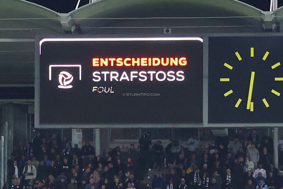 Sturm Graz - LASK
Oesterreichische Fussball Bundesliga, 28. Runde, SK Sturm Graz - LASK, Stadion Graz-Liebenau, 22.04.2026. 

Foto zeigt die VAR Entscheidung
