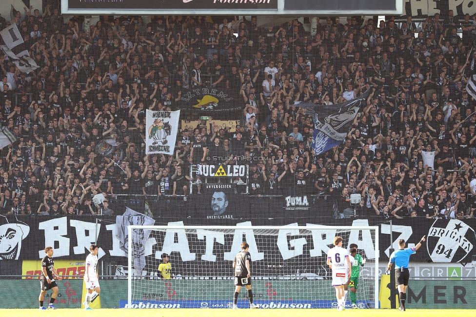 Sturm Graz - Austria Wien
Oesterreichische Fussball Bundesliga, 29. Runde, SK Sturm Graz - FK Austria Wien, Stadion Graz-Liebenau, 26.04.2026. Foto zeigt Fans von Sturm
Schlüsselwörter: brigata