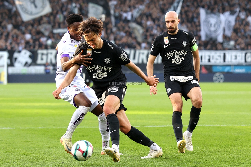 Sturm Graz - Austria Wien
Oesterreichische Fussball Bundesliga, 29. Runde, SK Sturm Graz - FK Austria Wien, Stadion Graz-Liebenau, 26.04.2026. Foto zeigt Albert Vallci (Sturm)
