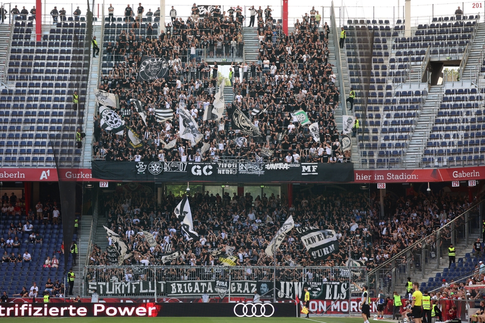 RB Salzburg - Sturm Graz
Oesterreichische Fussball Bundesliga, 30. Runde, FC RB Salzburg - SK Sturm Graz, Stadion Wals-Siezenheim, 03.05.2026.

Foto zeigt Fans von Sturm
