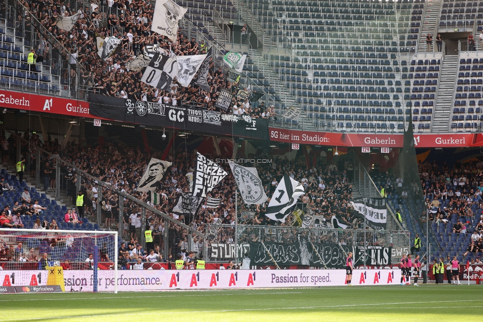 RB Salzburg - Sturm Graz
Oesterreichische Fussball Bundesliga, 30. Runde, FC RB Salzburg - SK Sturm Graz, Stadion Wals-Siezenheim, 03.05.2026.Foto zeigt Fans von Sturm
