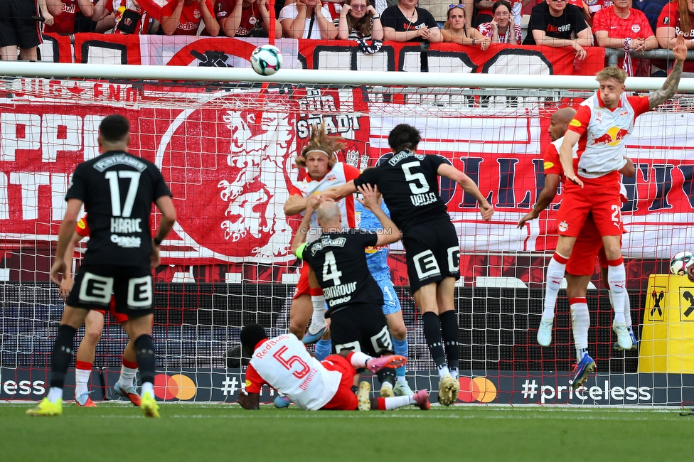 RB Salzburg - Sturm Graz
Oesterreichische Fussball Bundesliga, 30. Runde, FC RB Salzburg - SK Sturm Graz, Stadion Wals-Siezenheim, 03.05.2026.

Foto zeigt Jon Gorenc-Stankovic (Sturm) und Albert Vallci (Sturm)
