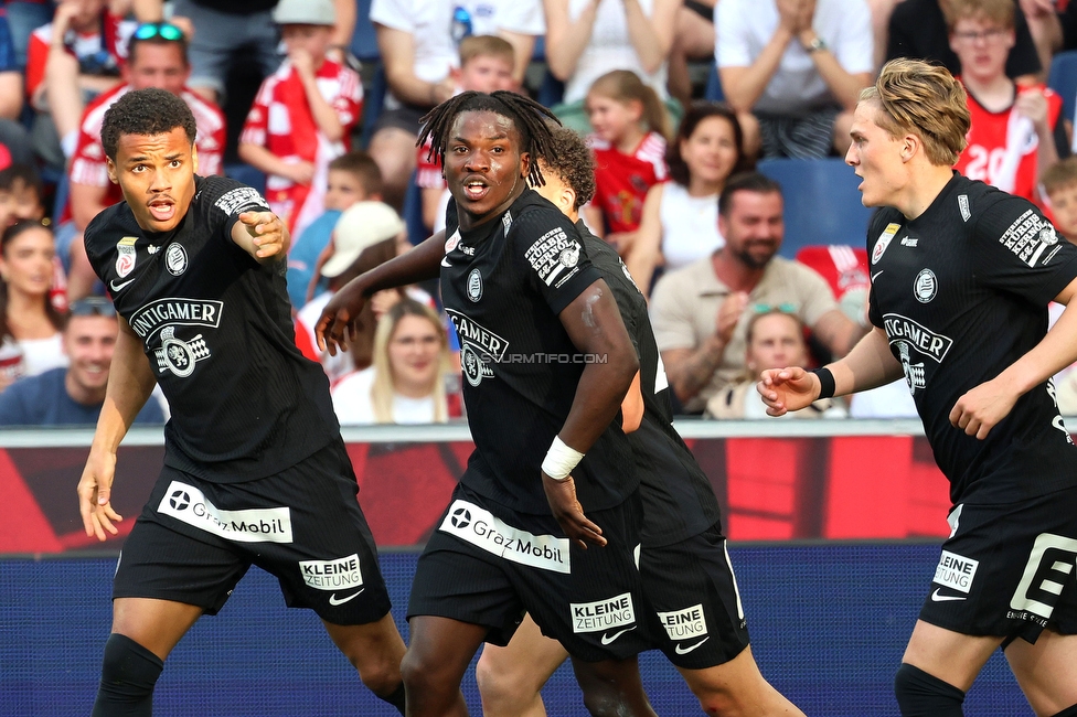 RB Salzburg - Sturm Graz
Oesterreichische Fussball Bundesliga, 30. Runde, FC RB Salzburg - SK Sturm Graz, Stadion Wals-Siezenheim, 03.05.2026.Foto zeigt Axel Kayombo (Sturm)
