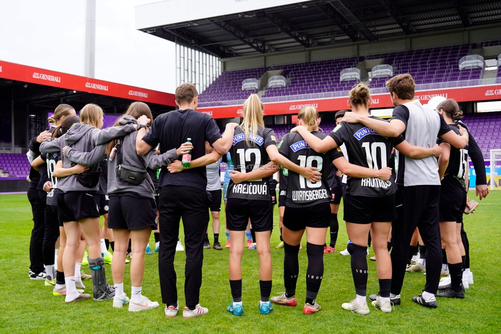 Austria Wien - Sturm Damen
OEFB Frauen Bundesliga, 3. Runde Play-Off, FK Austria Wien - SK Sturm Graz Damen, Generali Arena Wien, 09.05.2026. Foto zeigt die Mannschaft der Sturm Damen
