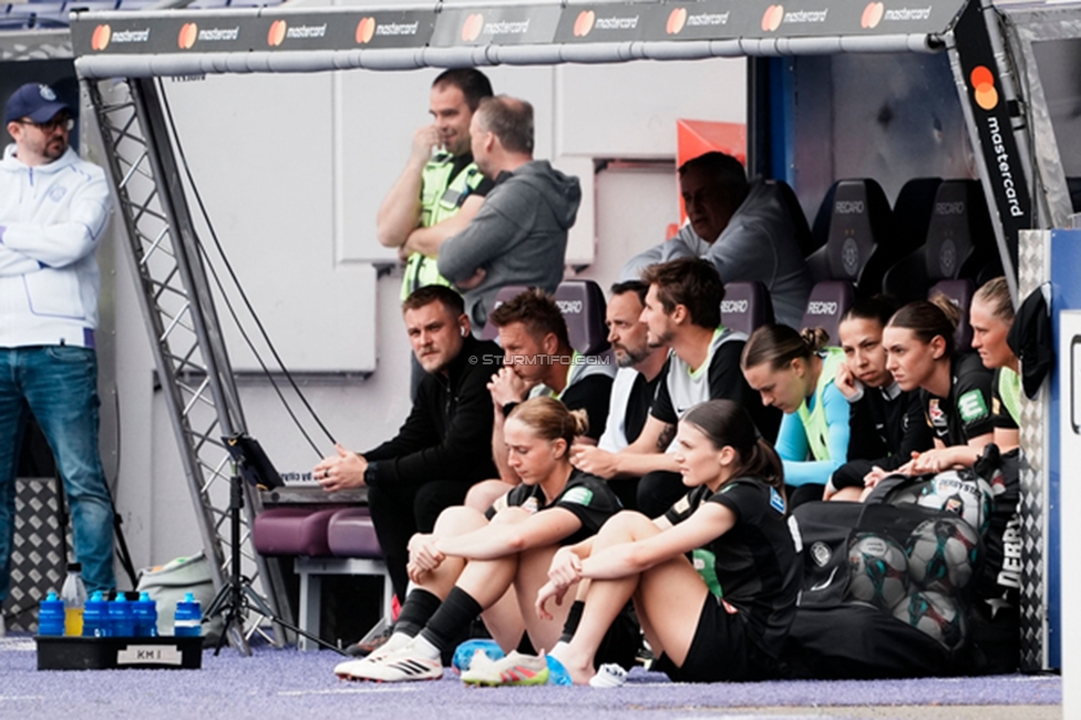Austria Wien - Sturm Damen
OEFB Frauen Bundesliga, 3. Runde Play-Off, FK Austria Wien - SK Sturm Graz Damen, Generali Arena Wien, 09.05.2026. Foto zeigt die Mannschaft der Sturm Damen
