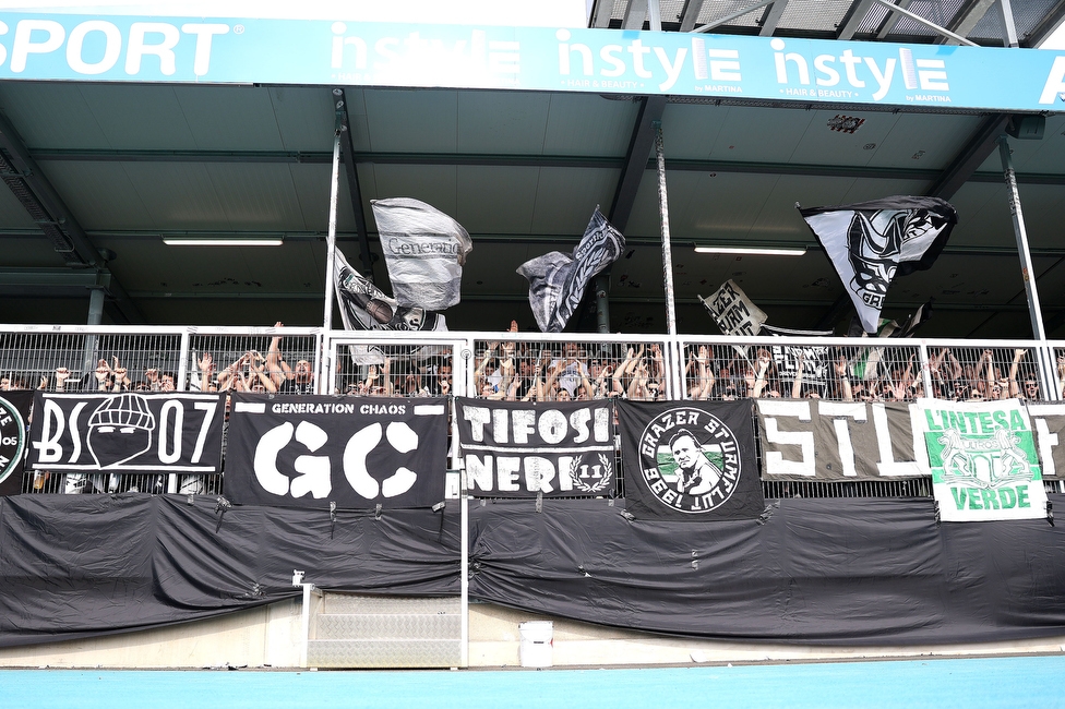 Hartberg - Sturm Graz
Oesterreichische Fussball Bundesliga, 31. Runde, TSV Hartberg - SK Sturm Graz, Profertil Arena Hartberg, 10.05.2026. Foto zeigt Fans von Sturm
