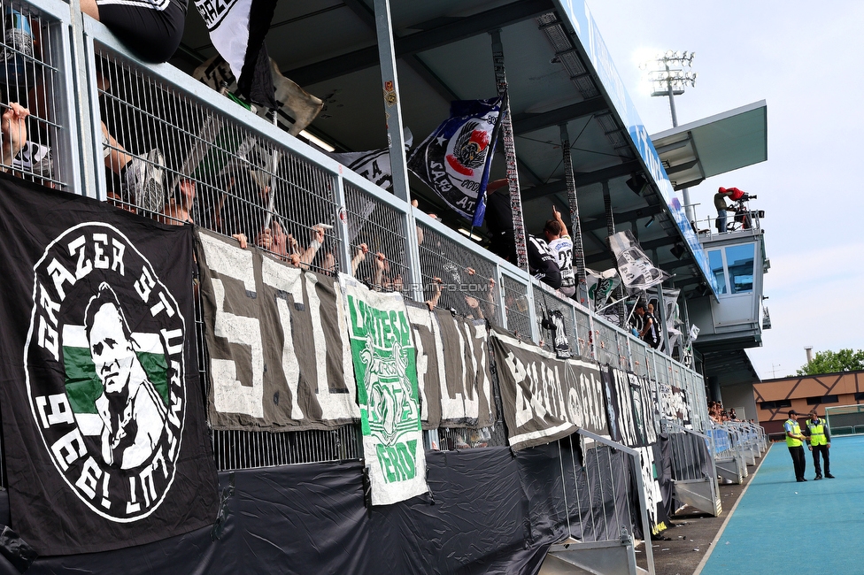 Hartberg - Sturm Graz
Oesterreichische Fussball Bundesliga, 31. Runde, TSV Hartberg - SK Sturm Graz, Profertil Arena Hartberg, 10.05.2026. Foto zeigt Fans von Sturm
