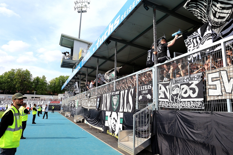 Hartberg - Sturm Graz
Oesterreichische Fussball Bundesliga, 31. Runde, TSV Hartberg - SK Sturm Graz, Profertil Arena Hartberg, 10.05.2026. Foto zeigt Fans von Sturm
