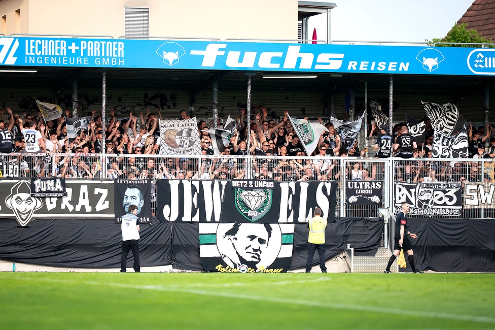 Hartberg - Sturm Graz
Oesterreichische Fussball Bundesliga, 31. Runde, TSV Hartberg - SK Sturm Graz, Profertil Arena Hartberg, 10.05.2026. Foto zeigt Fans von Sturm
