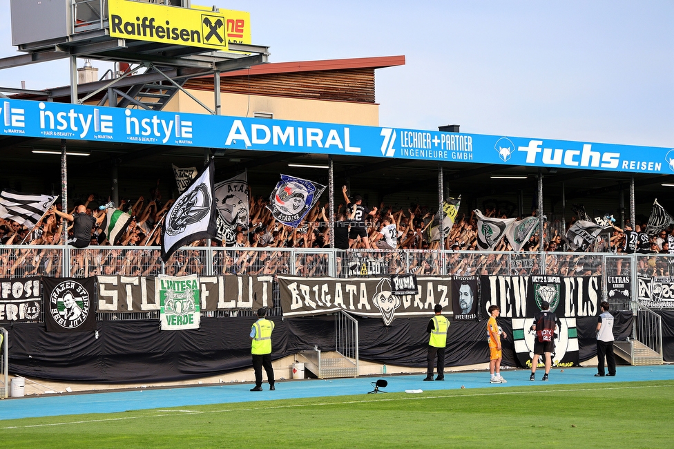 Hartberg - Sturm Graz
Oesterreichische Fussball Bundesliga, 31. Runde, TSV Hartberg - SK Sturm Graz, Profertil Arena Hartberg, 10.05.2026. Foto zeigt Fans von Sturm
