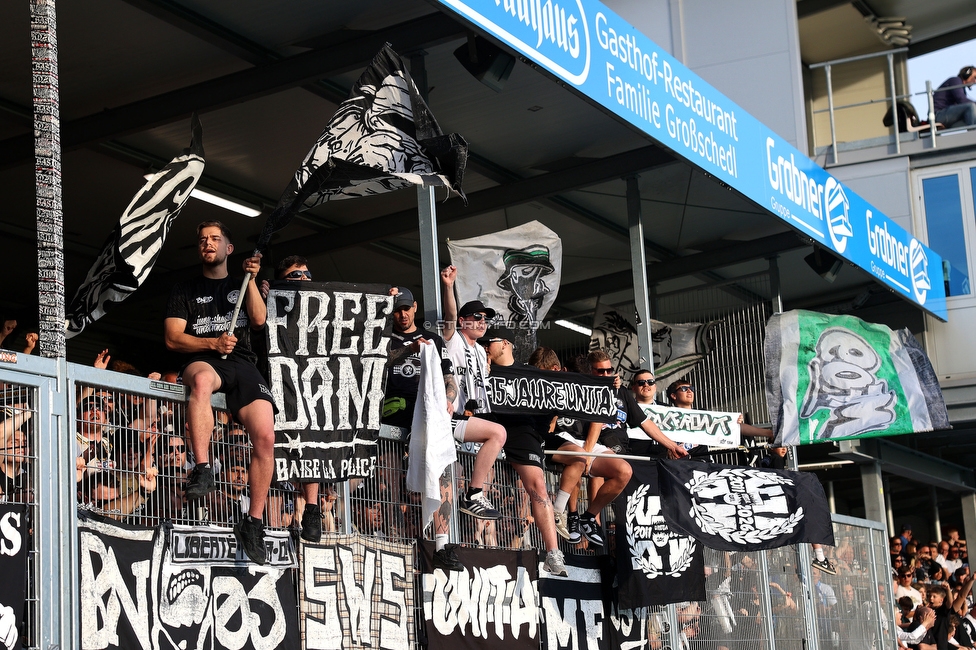 Hartberg - Sturm Graz
Oesterreichische Fussball Bundesliga, 31. Runde, TSV Hartberg - SK Sturm Graz, Profertil Arena Hartberg, 10.05.2026. Foto zeigt Fans von Sturm
