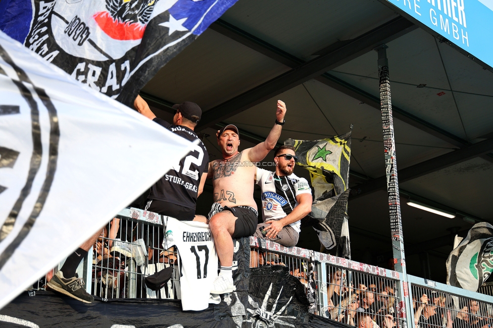Hartberg - Sturm Graz
Oesterreichische Fussball Bundesliga, 31. Runde, TSV Hartberg - SK Sturm Graz, Profertil Arena Hartberg, 10.05.2026. Foto zeigt Fans von Sturm
