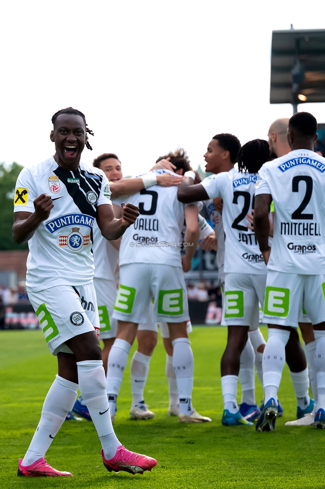 Hartberg - Sturm Graz
Oesterreichische Fussball Bundesliga, 31. Runde, TSV Hartberg - SK Sturm Graz, Profertil Arena Hartberg, 10.05.2026. Foto zeigt Ryan Fosso (Sturm)
