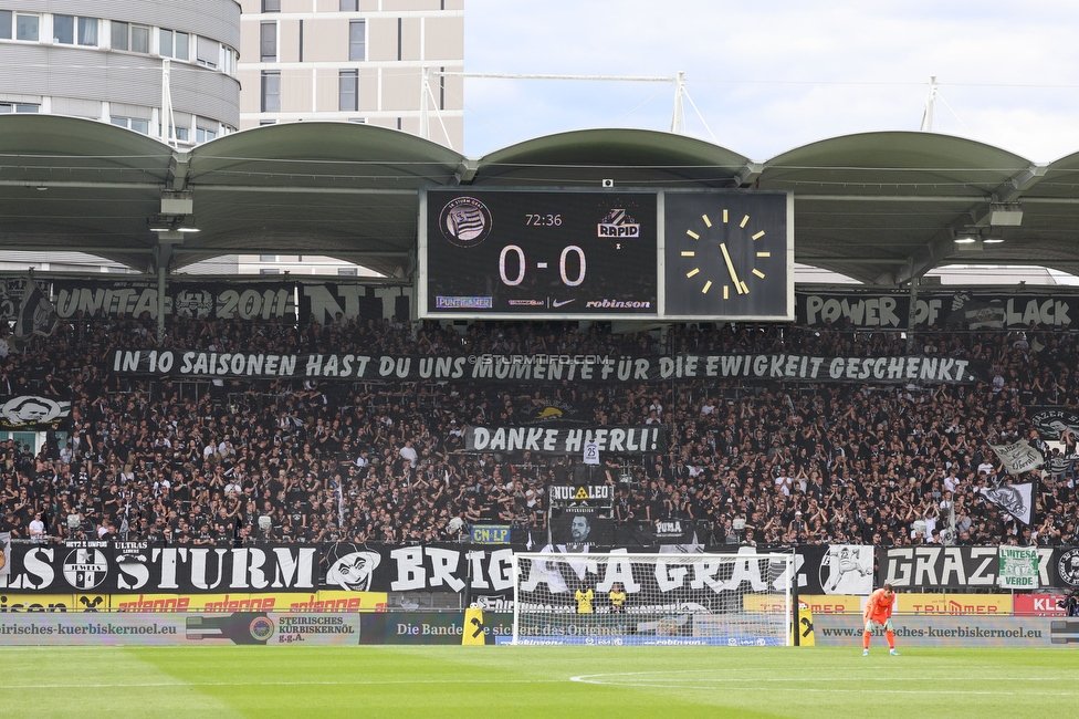 Sturm Graz - Rapid Wien
Oesterreichische Fussball Bundesliga, 32. Runde, SK Sturm Graz - SK Rapid Wien, Stadion Graz-Liebenau, 17.05.2026. Foto zeigt Fans von Sturm mit einem Spruchband fuer Stefan Hierlaender (Sturm)
