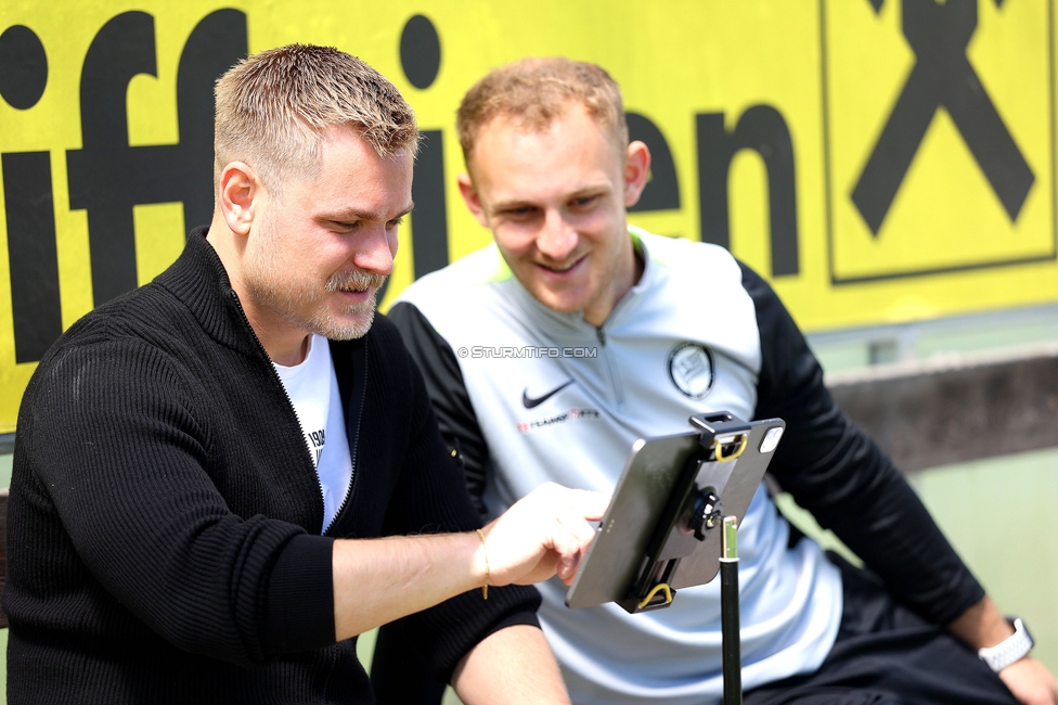 Sturm Damen - Austria Wien
OEFB Frauen Bundesliga, Meistergruppe - 4. Runde, SK Sturm Graz Damen - FK Austria Wien, Trainingszentrum Messendorf, 17.05.2026. Foto zeigt Michael Erlitz (Sportdirektor Sturm Damen)
