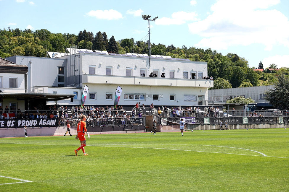 Sturm Damen - Austria Wien
OEFB Frauen Bundesliga, Meistergruppe - 4. Runde, SK Sturm Graz Damen - FK Austria Wien, Trainingszentrum Messendorf, 17.05.2026. Foto zeigt Fans von Sturm
