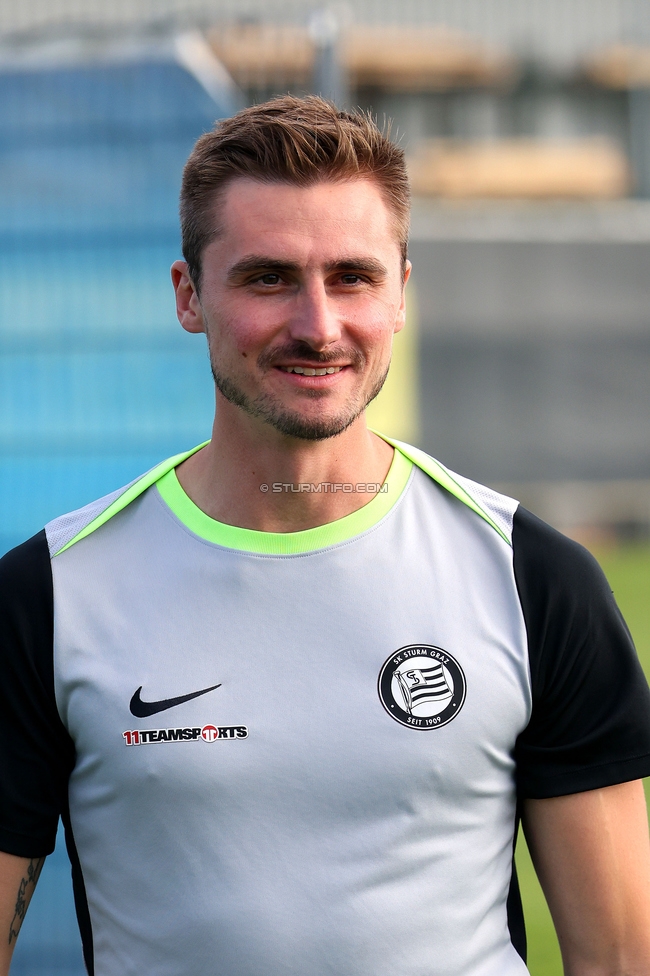 Sturm Damen - St. Poelten
OEFB Frauen Bundesliga, Meistergruppe - 5. Runde, SK Sturm Graz Damen - SKN St. Poelten, Trainingszentrum Messendorf, 22.05.2026. Foto zeigt Fabio Ronchetti (Physiotherapeut Sturm Graz)
