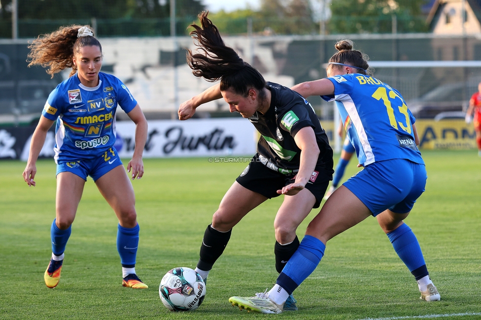 Sturm Damen - St. Poelten
OEFB Frauen Bundesliga, Meistergruppe - 5. Runde, SK Sturm Graz Damen - SKN St. Poelten, Trainingszentrum Messendorf, 22.05.2026. Foto zeigt Zala Kustrin (Sturm Damen)
