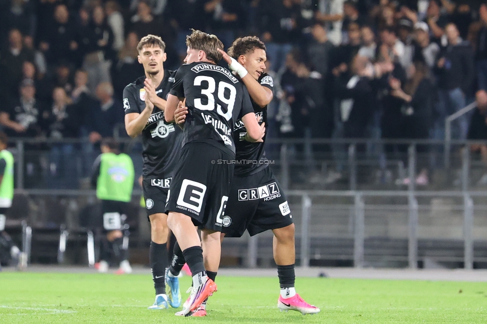 Sturm Graz - Heart of Midlothian
UEFA Champions League Qualifikation 2. Runde, SK Sturm Graz - Heart of Midlothian, Stadion Liebenau Graz, 21.07.2026. Foto zeigt Luca Weinhandl (Sturm) und Jacob Peter Hoedl (Sturm)

