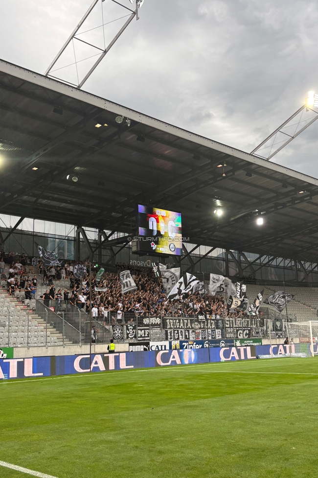 WSG Tirol - Sturm Graz
Oesterreichische Fussball Bundesliga, 1. Runde, WSG Tirol - SK Sturm Graz, Tivoli Stadion Innsbruck, 01.08.2026.

Foto zeigt Fans von Sturm
