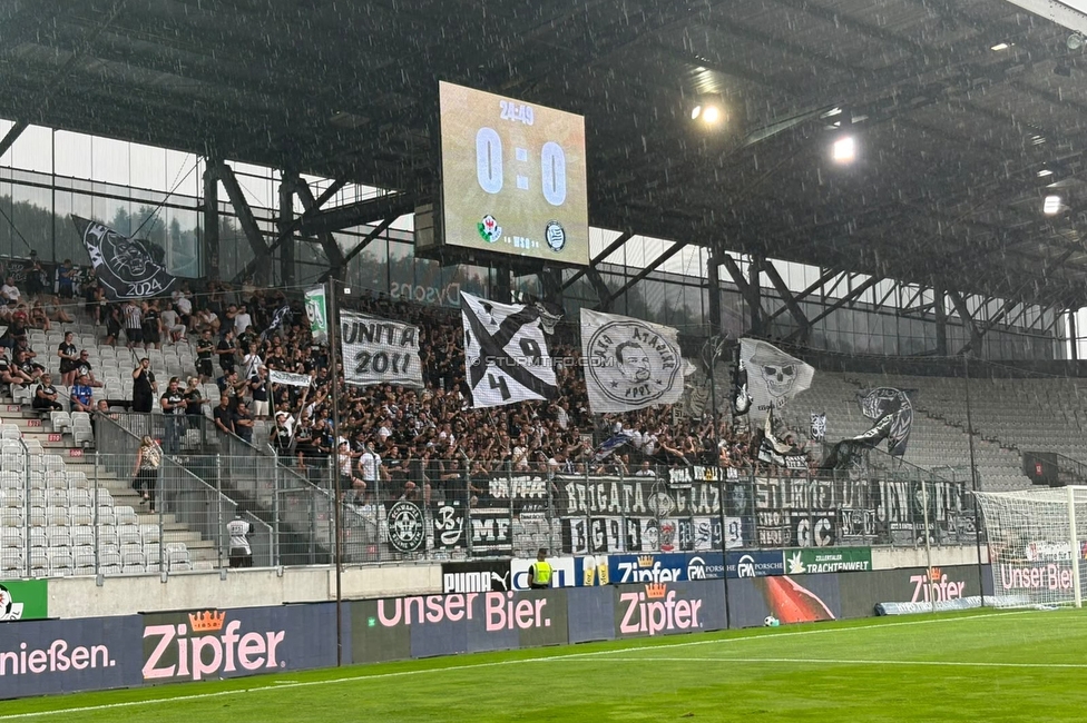 WSG Tirol - Sturm Graz
Oesterreichische Fussball Bundesliga, 1. Runde, WSG Tirol - SK Sturm Graz, Tivoli Stadion Innsbruck, 01.08.2026.

Foto zeigt Fans von Sturm
