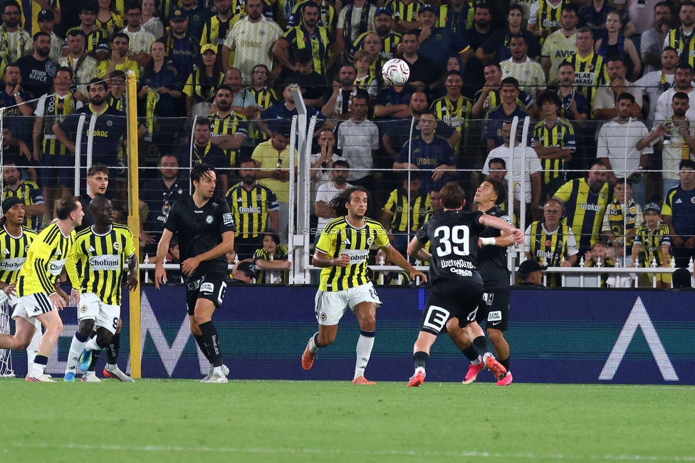 Fenerbahce - Sturm Graz
UEFA Champions League Qualifikation 3. Runde, Fenerbahce SK - SK Sturm Graz, Suekrue Saracoglu Stadion Istanbul, 05.08.2026. 

Foto zeigt Albert Vallci (Sturm) und Luca Weinhandl (Sturm)
