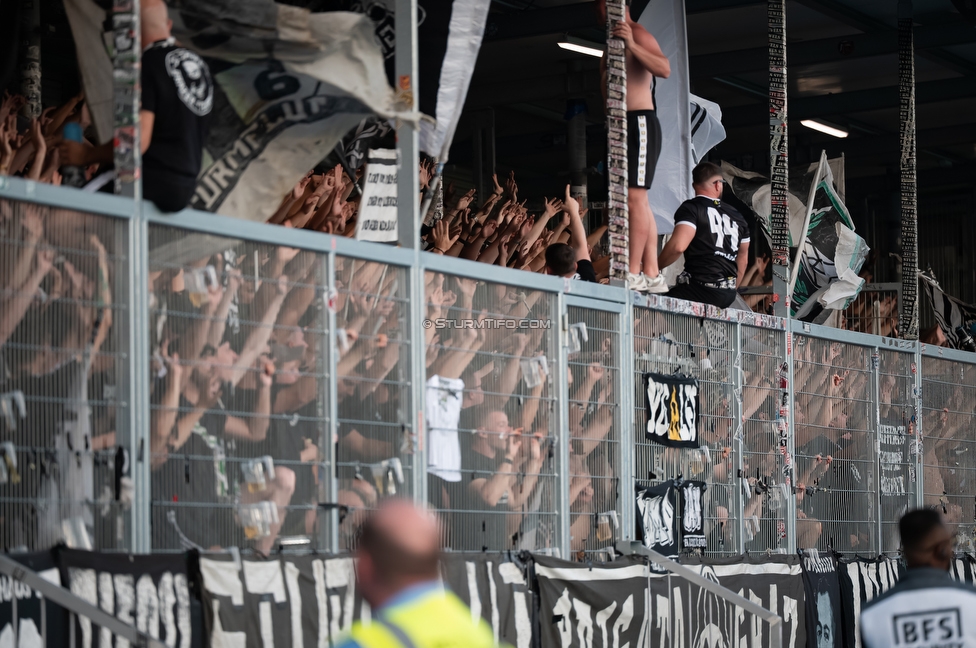 Hartberg - Sturm Graz
Oesterreichische Fussball Bundesliga, 2. Runde, TSV Hartberg - SK Sturm Graz, Arena Hartberg, 08.08.2026.

Foto zeigt Fans von Sturm
Schlüsselwörter: brigata vorsaenger