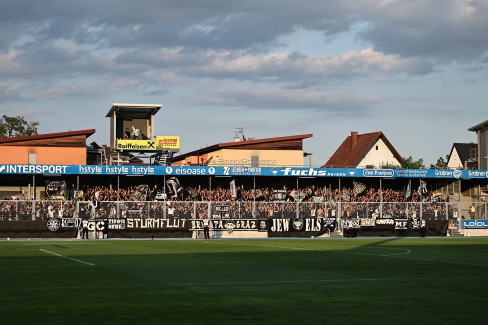 Hartberg - Sturm Graz
Oesterreichische Fussball Bundesliga, 2. Runde, TSV Hartberg - SK Sturm Graz, Arena Hartberg, 08.08.2026.

Foto zeigt Fans von Sturm
