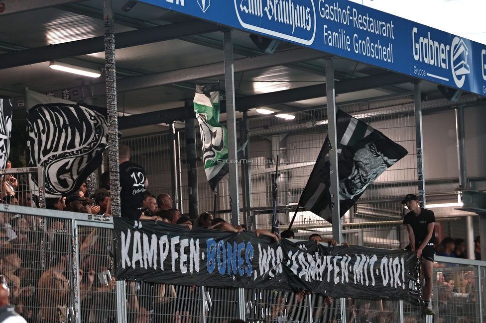 Hartberg - Sturm Graz
Oesterreichische Fussball Bundesliga, 2. Runde, TSV Hartberg - SK Sturm Graz, Arena Hartberg, 08.08.2026.Foto zeigt Fans von Sturm mit einem Spruchband
Schlüsselwörter: unita