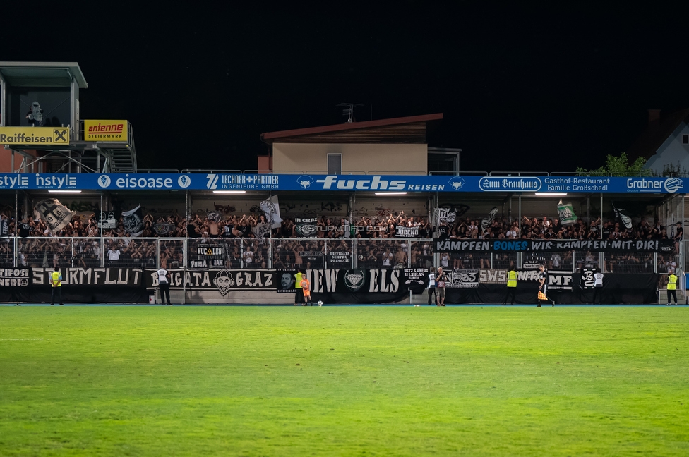 Hartberg - Sturm Graz
Oesterreichische Fussball Bundesliga, 2. Runde, TSV Hartberg - SK Sturm Graz, Arena Hartberg, 08.08.2026.Foto zeigt Fans von Sturm mit einem Spruchband
Schlüsselwörter: unita