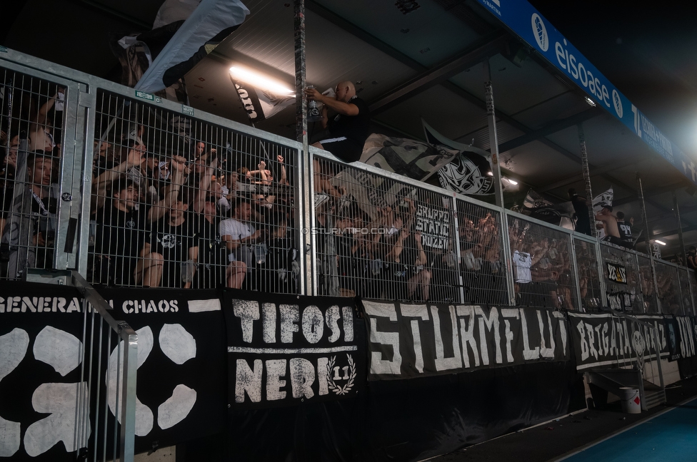 Hartberg - Sturm Graz
Oesterreichische Fussball Bundesliga, 2. Runde, TSV Hartberg - SK Sturm Graz, Arena Hartberg, 08.08.2026.Foto zeigt Fans von Sturm

