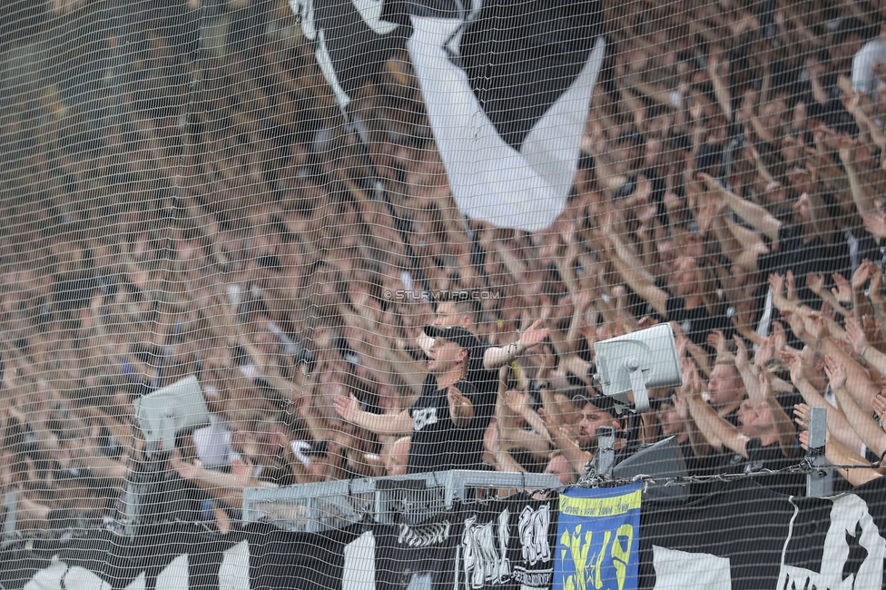 Sturm Graz - Fenerbahce
UEFA Champions League Qualifikation 3. Runde, SK Sturm Graz - Fenerbahce SK, Stadion Graz-Liebenau, 11.08.2026. 

Foto zeigt Fans von Sturm
