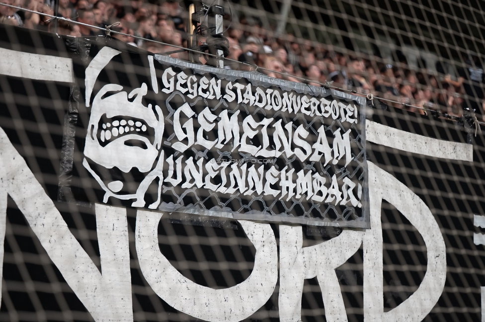 Sturm Graz - Fenerbahce
UEFA Champions League Qualifikation 3. Runde, SK Sturm Graz - Fenerbahce SK, Stadion Graz-Liebenau, 11.08.2026. 

Foto zeigt Fans von Sturm
Schlüsselwörter: bastion