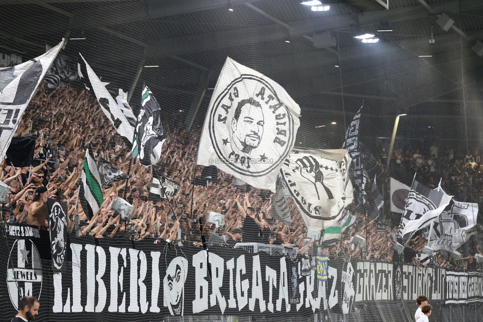 Sturm Graz - Fenerbahce
UEFA Champions League Qualifikation 3. Runde, SK Sturm Graz - Fenerbahce SK, Stadion Graz-Liebenau, 11.08.2026. 

Foto zeigt Fans von Sturm
