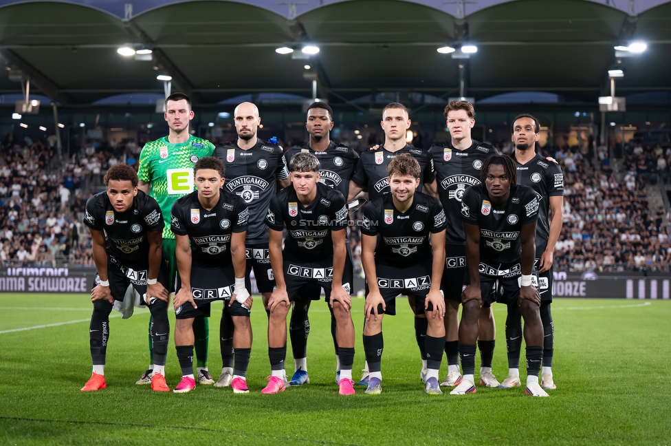 Sturm Graz - Fenerbahce
UEFA Champions League Qualifikation 3. Runde, SK Sturm Graz - Fenerbahce SK, Stadion Graz-Liebenau, 11.08.2026. 

Foto zeigt die Mannschaft von Sturm
