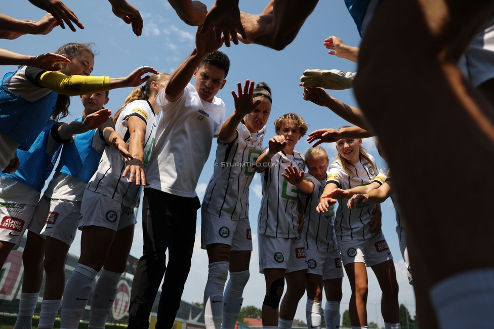 Sturm Frauen - Salzburg
OEFB Frauen Bundesliga, 3. Runde, SK Sturm Graz Frauen - FC Salzburg, Trainingszentrum Messendorf, 16.08.2026. 

Foto zeigt die Mannschaft der Sturm Frauen
