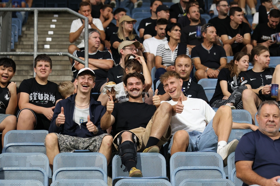 Sturm Frauen - Gintra
UEFA Womens Europa Cup Qualifikation, 1. Runde, SK Sturm Graz Frauen - FC Gintra, Stadion Graz-Liebenau, 26.08.2026.Foto zeigt Fans von Sturm
