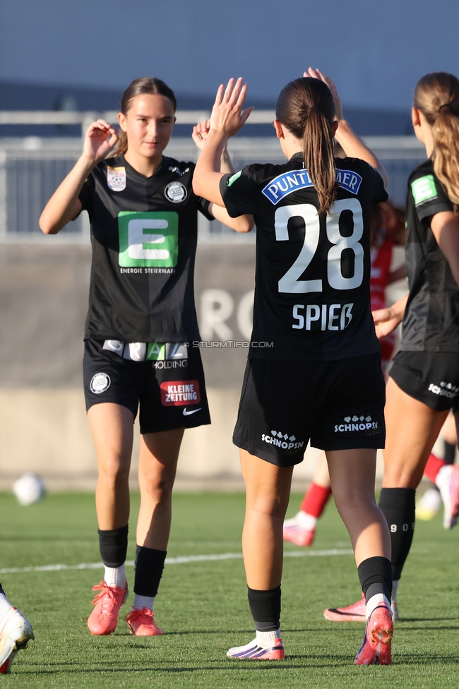 Sturm Frauen - Suedburgenland
OEFB Frauen Bundesliga, 5. Runde, SK Sturm Graz Frauen - SpG Suedburgenland TSV Hartberg, Trainingszentrum Messendorf, 29.08.2026. Foto zeigt Emma Kaiser (Sturm Frauen) und Marie Spiess (Sturm Frauen)

